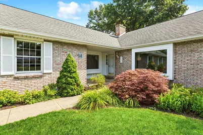 1461 Silverbrook Lane, Saint Joseph, MI 49085 - Photo 4