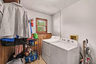 326 E Adams St, Ionia, MI 48846 - Photo 14
