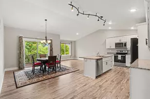 1243 S Village Cir, Kalamazoo, MI 49009 - Photo 6