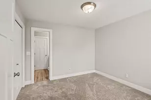 1243 S Village Cir, Kalamazoo, MI 49009 - Photo 16