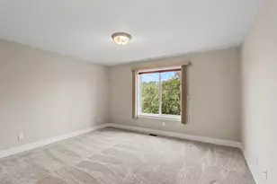 1243 S Village Cir, Kalamazoo, MI 49009 - Photo 12