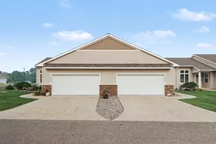 1243 S Village Cir, Kalamazoo, MI 49009 - Photo 2