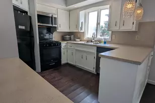 3036 Perry Ave SW, Wyoming, MI 49519 - Photo 8