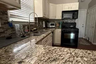 6098 Hedgerow Cir, Grand Blanc, MI 48439 - Photo 8