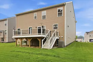 247 Sandhill Ct, White Lake, MI 48386 - Photo 12