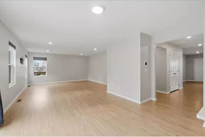 247 Sandhill Court, White Lake, MI 48386 - Photo 24