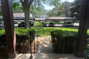 3288 Alpine Dr, Ann Arbor, MI 48108 - Photo 4