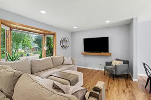 1221 Wines Dr, Ann Arbor, MI 48103 - Photo 8
