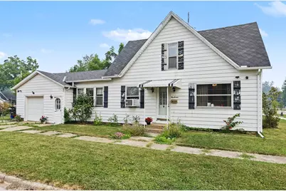 316 Magnolia Street, Three Oaks, MI 49128 - Photo 2