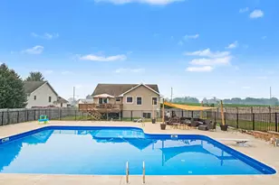 623 W 44th St, Fremont, MI 49412 - Photo 38