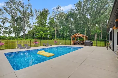 66155 Evergreen Court, Sturgis, MI 49091 - Photo 12