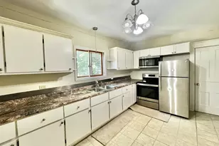 86 S Howell St, Hillsdale, MI 49242 - Photo 50