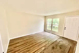 2245 8th St, Muskegon, MI 49444 - Photo 6