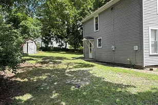 93 Howder St, Hillsdale, MI 49242 - Photo 2