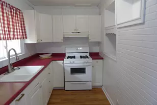 921 Burns St, Niles, MI 49120 - Photo 4