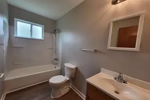 15985 Wellington St, Taylor, MI 48180 - Photo 8