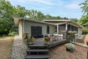 121 S Lake Doster Dr, Plainwell, MI 49080 - Photo 6