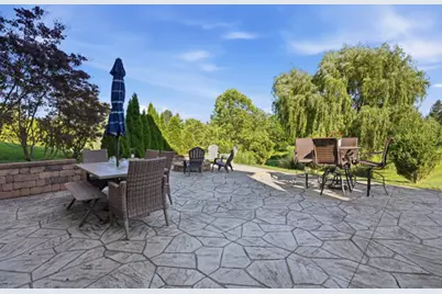 5693 Strawberry Circle, Commerce Township, MI 48382 - Photo 42