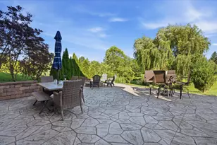 5693 Strawberry Cir, Commerce Township, MI 48382 - Photo 42