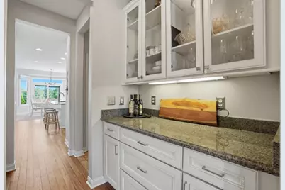 5693 Strawberry Circle, Commerce Township, MI 48382 - Photo 6