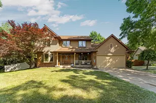 5893 Mary King Dr, Jackson, MI 49201 - Photo 2