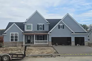 10637 Valley View Dr, Saline, MI 48176 - Photo 1