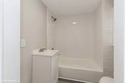 979 Lavette Avenue, Benton Harbor, MI 49022 - Photo 12