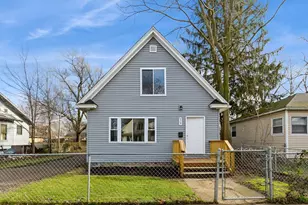 979 Lavette Ave, Benton Harbor, MI 49022 - Photo 2