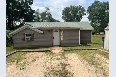 121 S Muenscher Street, Howard City, MI 49329 - Photo 2