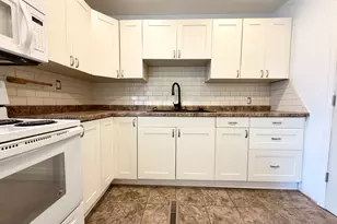 1304 Pearl St, Lake Odessa, MI 48849 - Photo 4