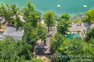 541 E Sawyer Blvd, Newaygo, MI 49337 - Photo 4