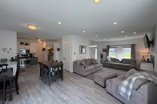 1694 Leisure Ct, Dorr, MI 49323 - Photo 8