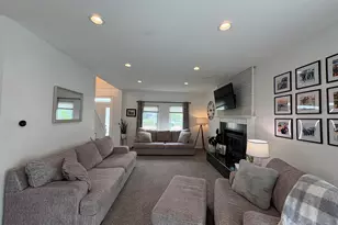 1694 Leisure Ct, Dorr, MI 49323 - Photo 4