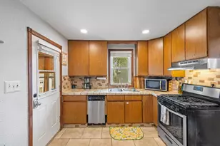 1628 Pennoyer Ave, Grand Haven, MI 49417 - Photo 12