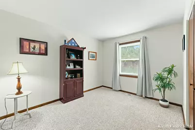 1041 Village Lane, Jenison, MI 49428 - Photo 16