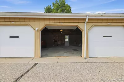 1041 Village Lane, Jenison, MI 49428 - Photo 22