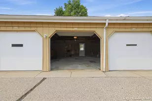 1041 Village Ln, Jenison, MI 49428 - Photo 22