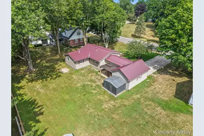 207 W Maple Street, Marion City, MI 48811 - Photo 22