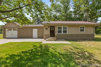 207 W Maple Street, Marion City, MI 48811 - Photo 1