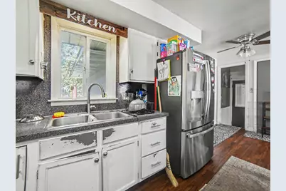 1324 Eastwood Drive, Muskegon, MI 49442 - Photo 8