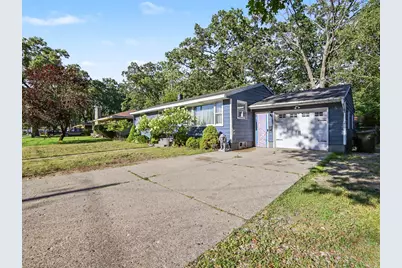 1324 Eastwood Drive, Muskegon, MI 49442 - Photo 2