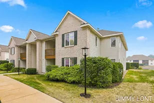 3074 W Crystal Waters Dr, Holland, MI 49424 - Photo 2