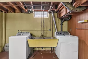 8455 Rockland St, Dearborn Heights, MI 48127 - Photo 20