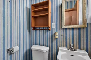 8455 Rockland St, Dearborn Heights, MI 48127 - Photo 10