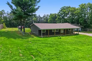 5523 S Lake Pleasant Road S, Osseo, MI 49266 - Photo 8