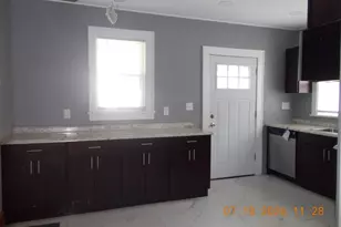 760 Washington St, Monroe, MI 48161 - Photo 10