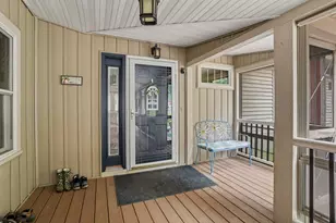 5359 Riverside Dr, Coloma, MI 49038 - Photo 10