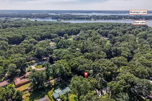 944 W Fennwood Cir, Muskegon, MI 49445 - Photo 56