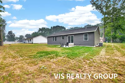 3685 Waalkes Street, Norton Shores, MI 49444 - Photo 6