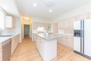 4682 Sawgrass Dr E, Ann Arbor, MI 48108 - Photo 18